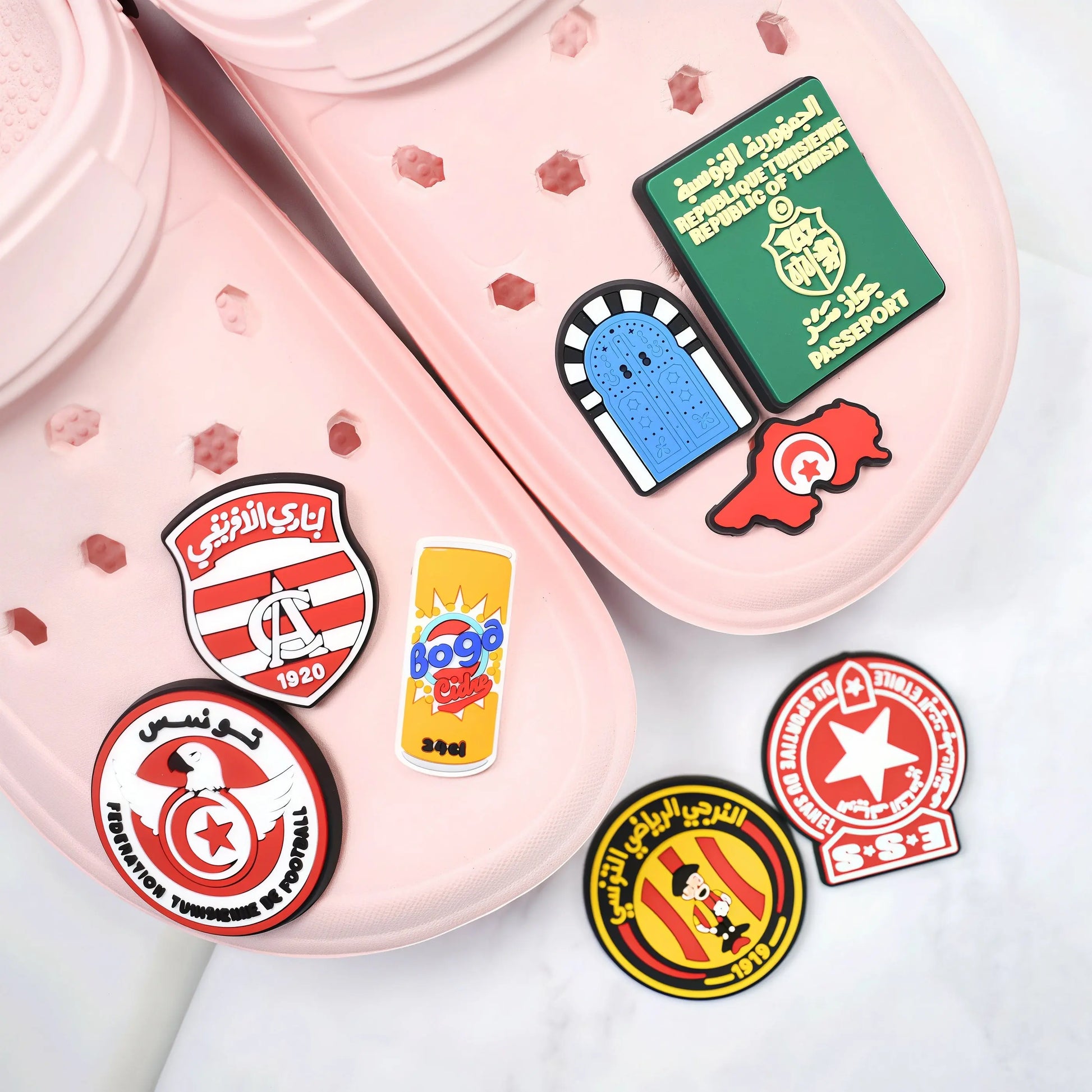 Pins Club Africain “CA” - Badge officiel rouge & blanc ZINA