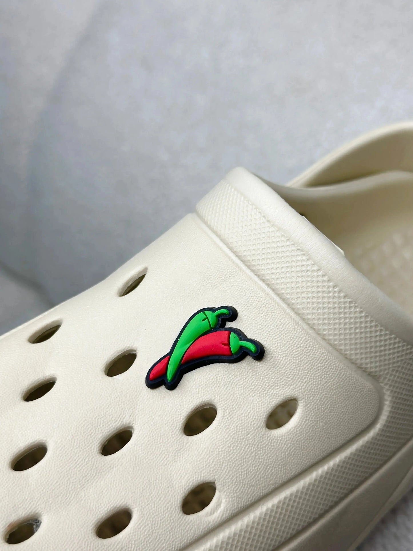Pins piments Rouge et Vert. ZINA